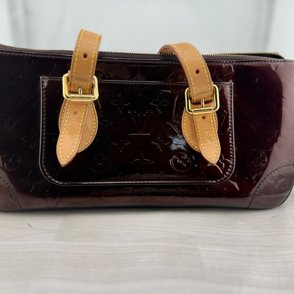 Louis Vuitton Monogram Rosewood Burgundy Vernis Patent Leather with LV - Picture 4 of 14